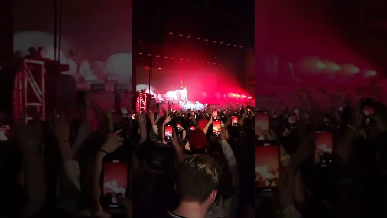 Russ - Pull The Trigger - Live In Minneapolis