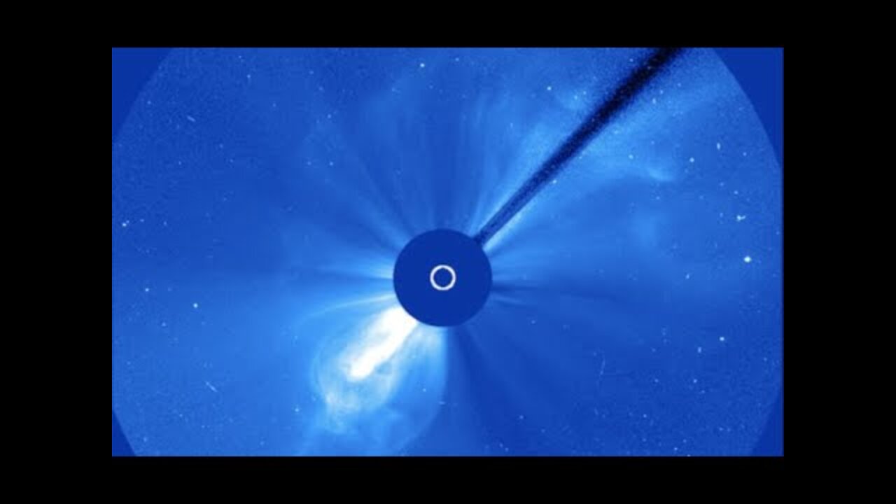 Huge Eruption on Farside, Galactic Current Sheet | S0 News Aug.31.2022