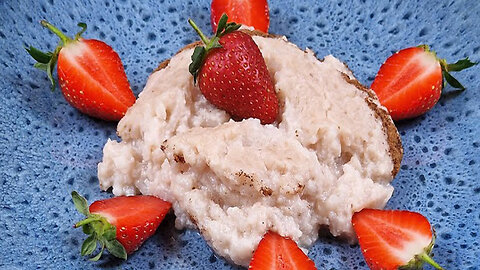 Rice and Strawberries pudding