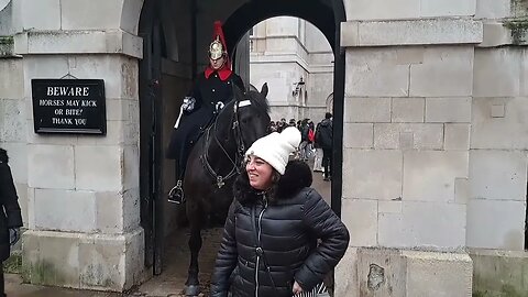 The kings guards horse wants to eat her #thekingsguard