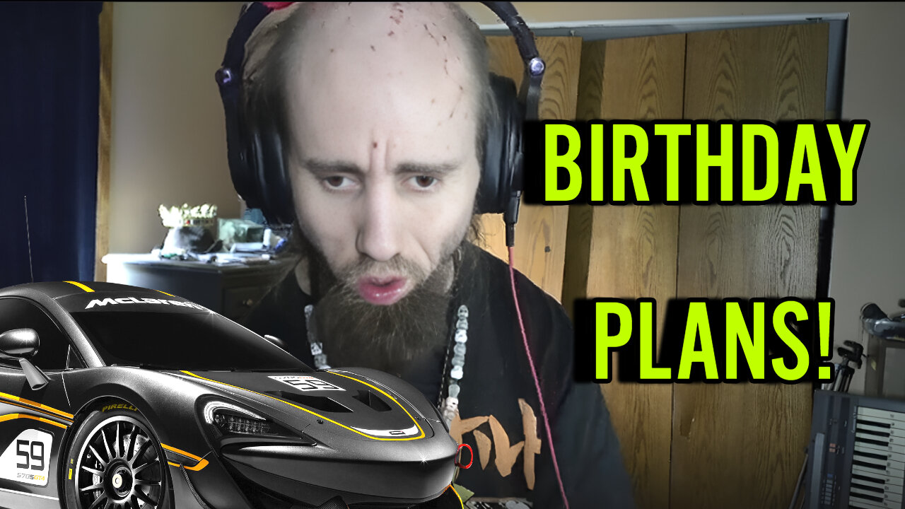 Cyraxx Manipulates His Girlfriend For A Racing Rig