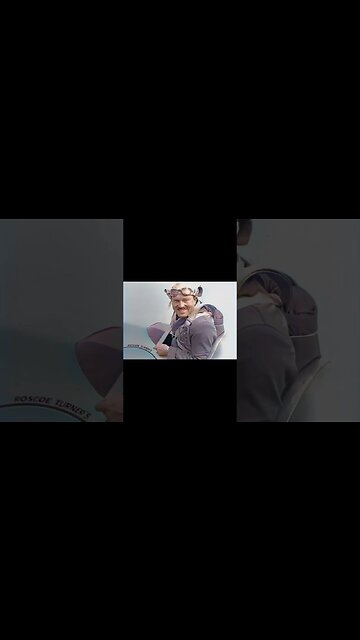 [1934] Airshow: Pilot Tests 1000hp Racing Plane | 60fps, AI Enhanced, Colorized