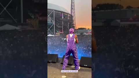 Rema performing ‘Divine’ in Netherlands 🇳🇱