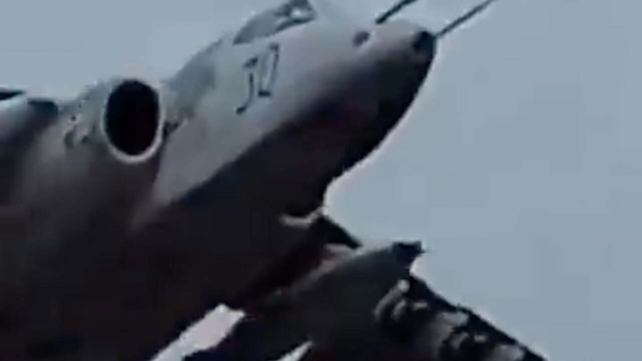 Ukrainian Su-25 Frogfoot Crashes While Striking Russian Convoy