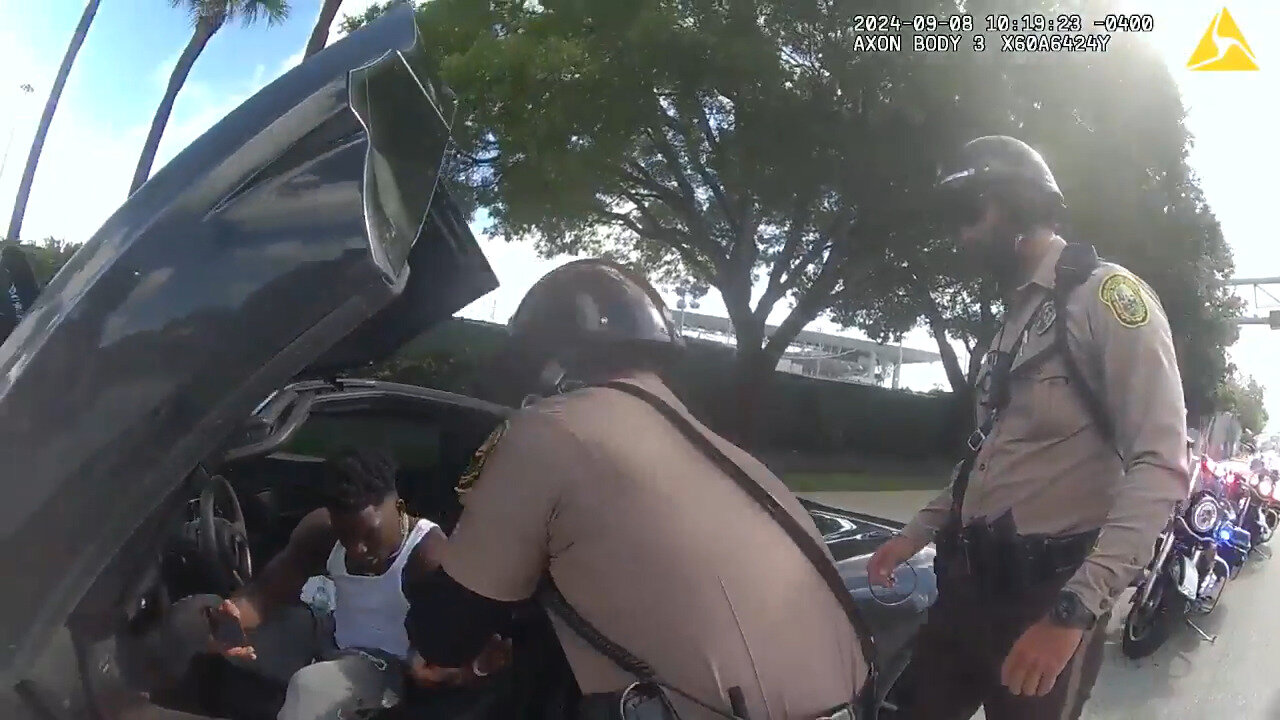 Bodycam Footage Of Tyreek Hill's Detention Before Dolphins Game Released