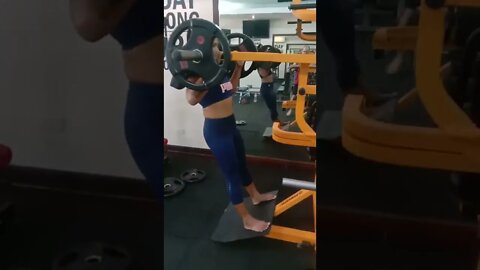 Machine Squat May TitaSC