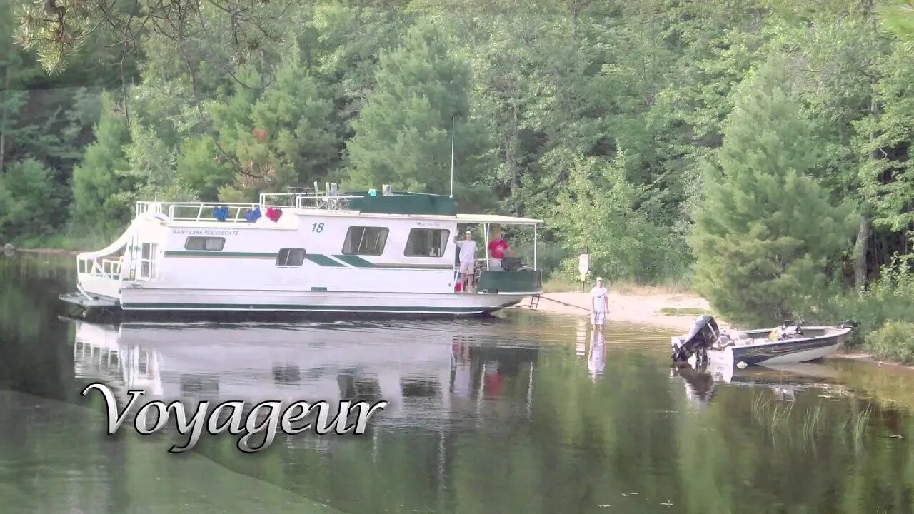 Rainy Lake Houseboats Voyageur 2015