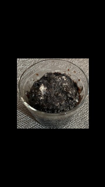 Oreo or Negresco Microwave Cake with just 2 ingredients