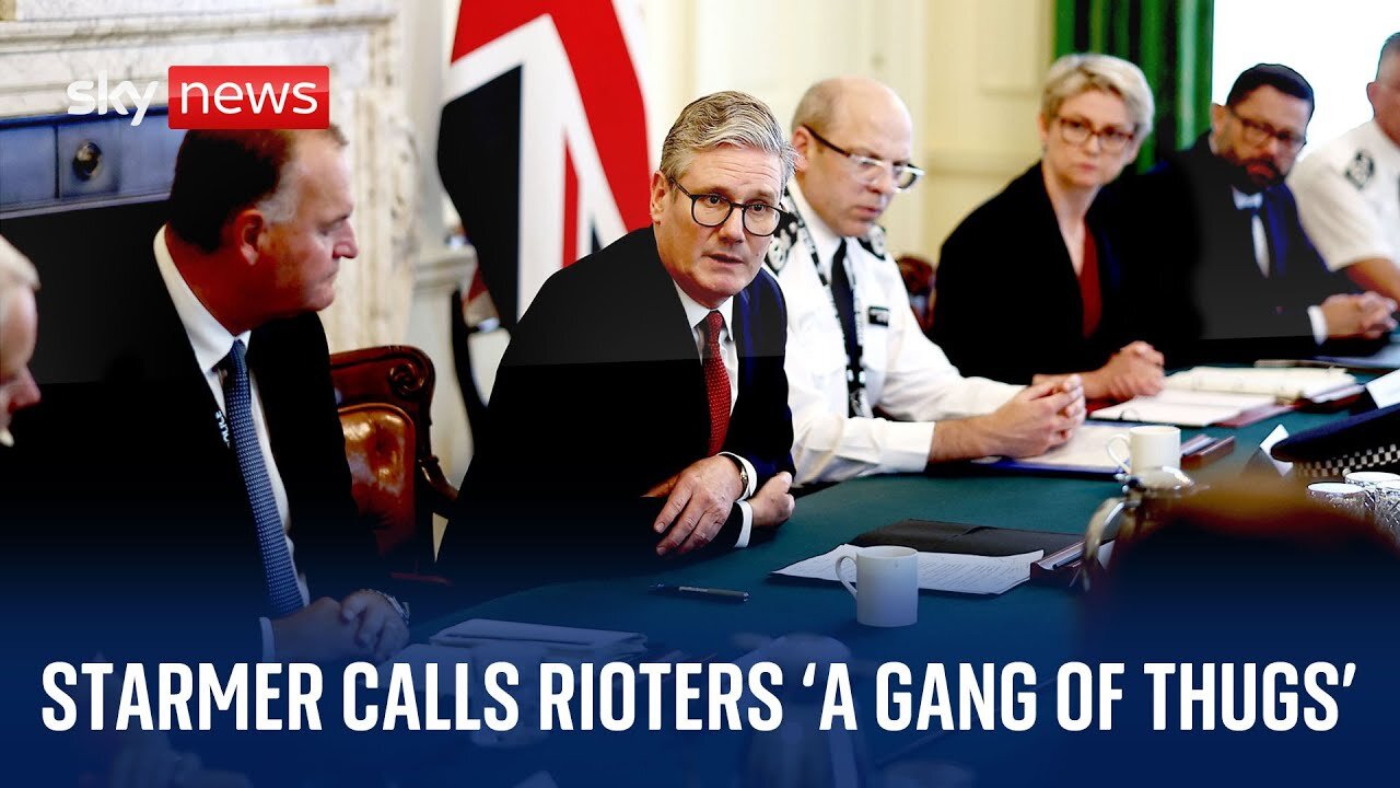 Southport stabbings: Prime minister calls rioters a 'gang of thugs'| RN