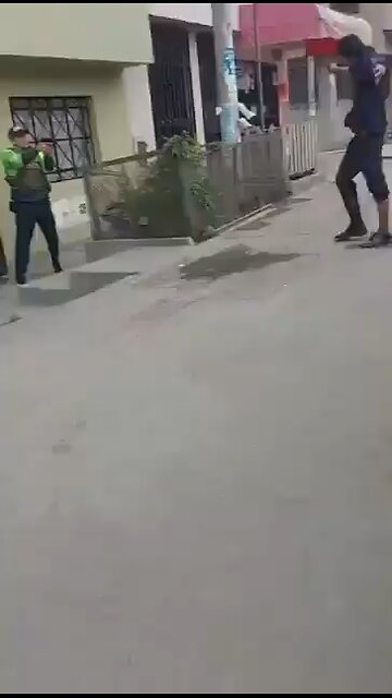 Don’t play with Peruvian cops