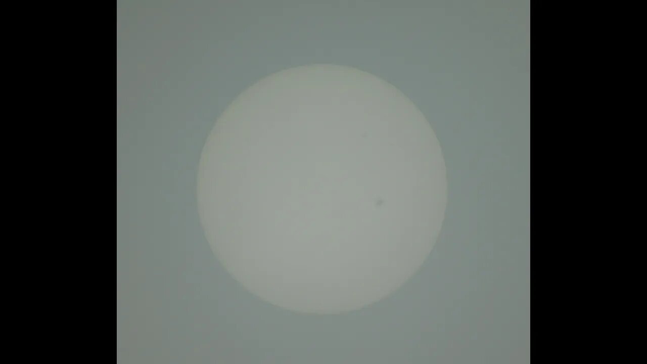 21.01.2023 1108 & 1134 NEUK - The Sun and a Sun Spot, through a foggy filter