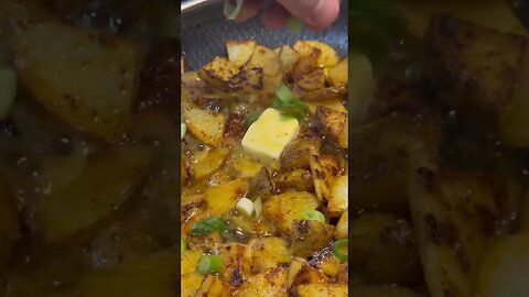 Cooking up a breakfast skillet #asmr