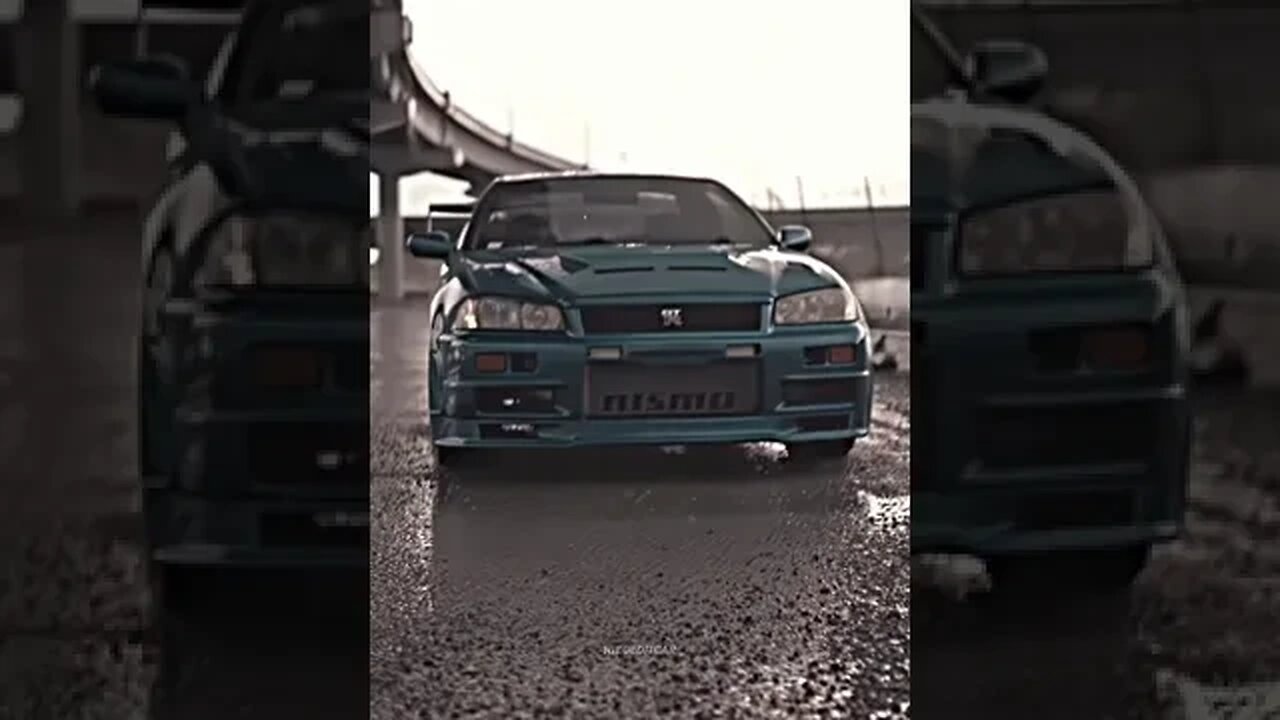 𝐑34 𝐢𝐧 𝐭𝐡𝐞 𝐫𝐚𝐢𝐧 🌧☂️ #r34 #gtr #skyline #bluecar #viral #foryoupage #car #shorts