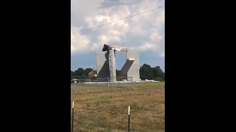 monument that gave instructions in 8 languages ​​on how to rebuild society after apocalyptic event