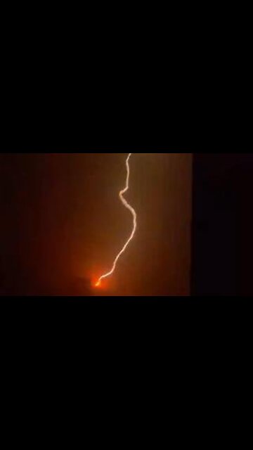 Cancun right now. I’ve never seen lightening like this Milton