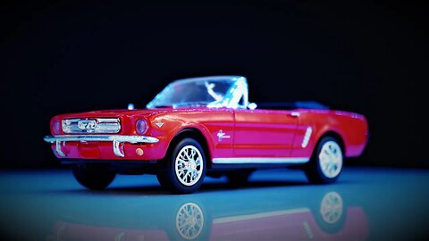 Ford Mustang Convertible - MOTORMAX 1/43