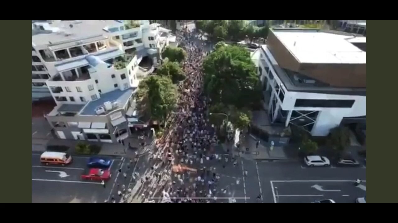 Hundreds of thousands protests vaccine mandates in Brisbane, Australia