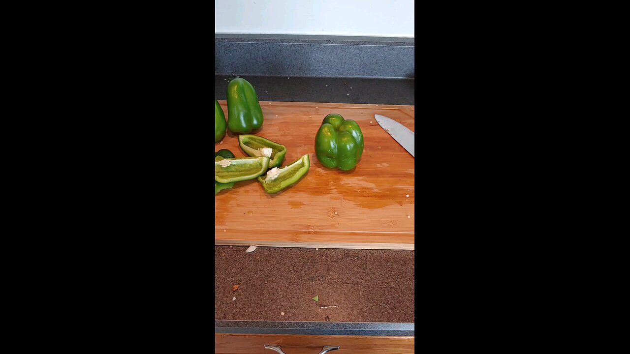 Perfect Way to Cut a Pepper