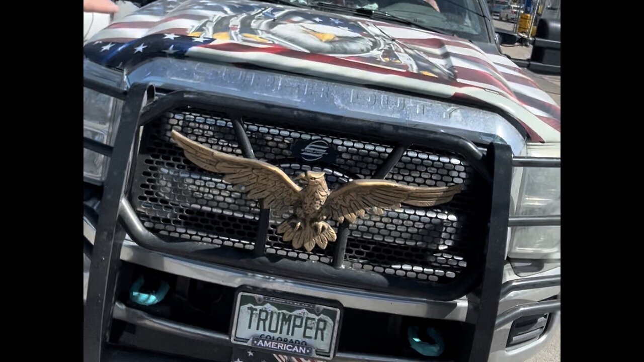 Convoy truck cross Texas U.S./ Mexico border.