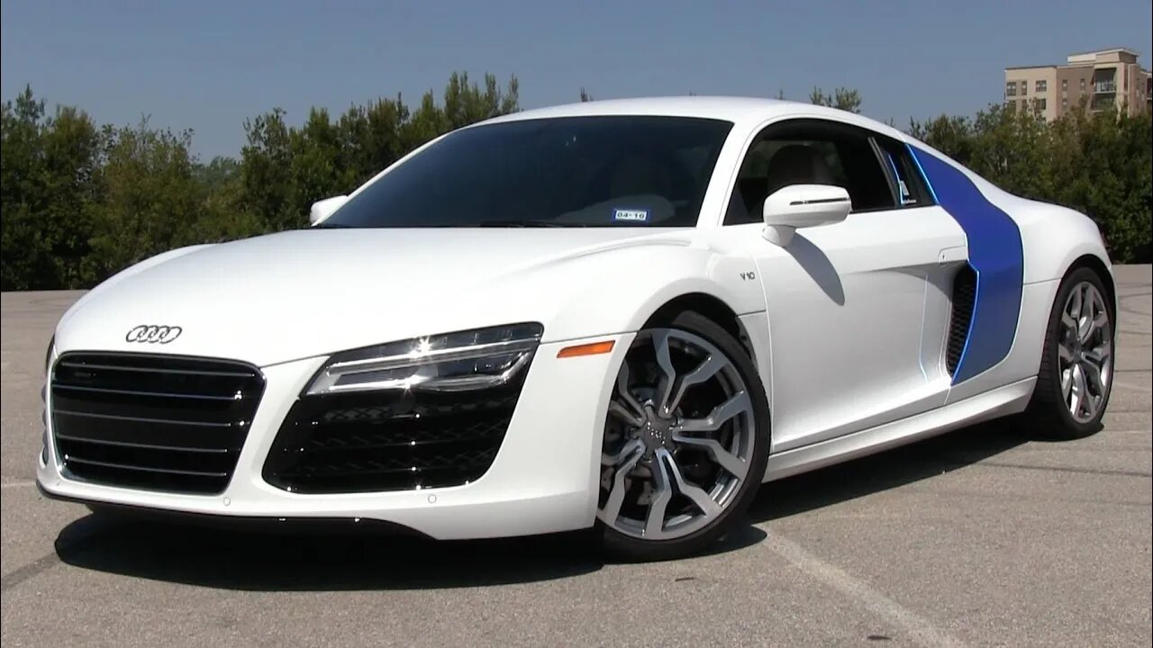 2014/2015 Audi R8 V10 S-Tronic Start Up, Test Drive, and In Depth Review