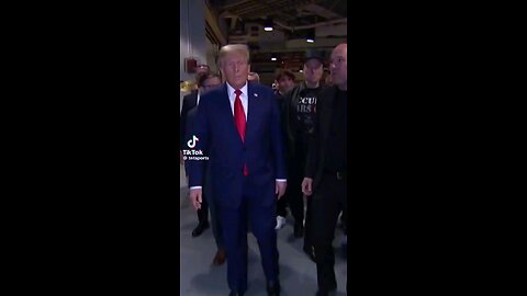 President Trump enters Madison Square Garden for #UFC309. New York is #Trump Country!