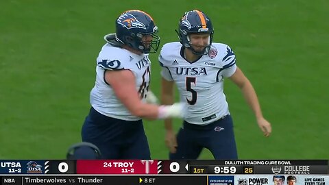 Punter Goes Berserk in bowl game 🤯