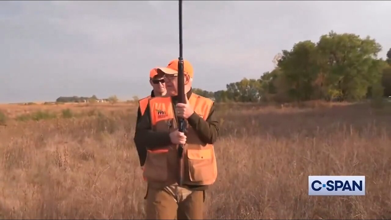 Tim Walz's Pheasant 'Hunting' Photo Op