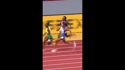 Sha'carri Richardson Anchors USA to 4x100 gold 🥇