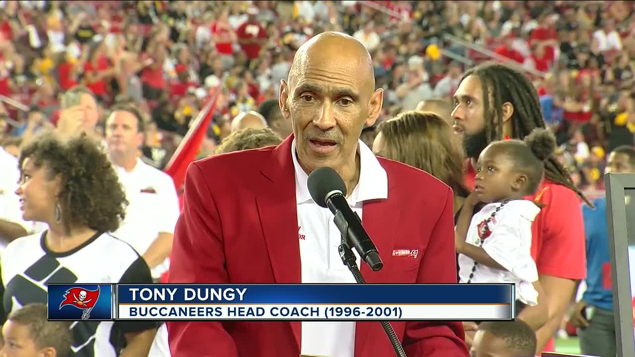 Tony Dungy inducted into Tampa Bay Buccaneers Ring of Honor