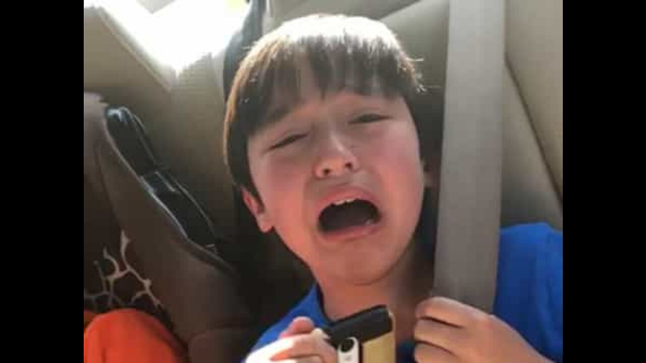 Boy panics when he spots bug on his shorts