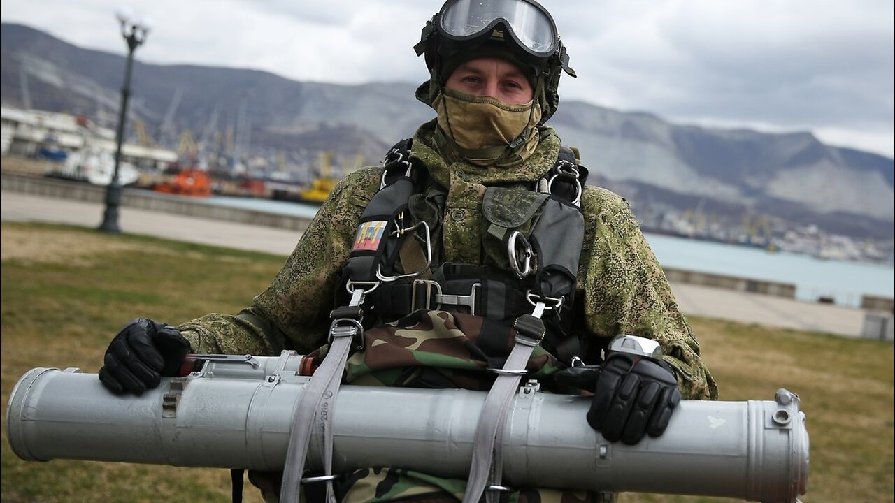 Misil antitanque guiado ruso contra un vehículo blindado de la OTAN/ucraniana