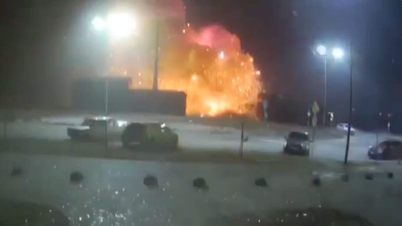 Russian Missile Hits Kiev Shopping Mall