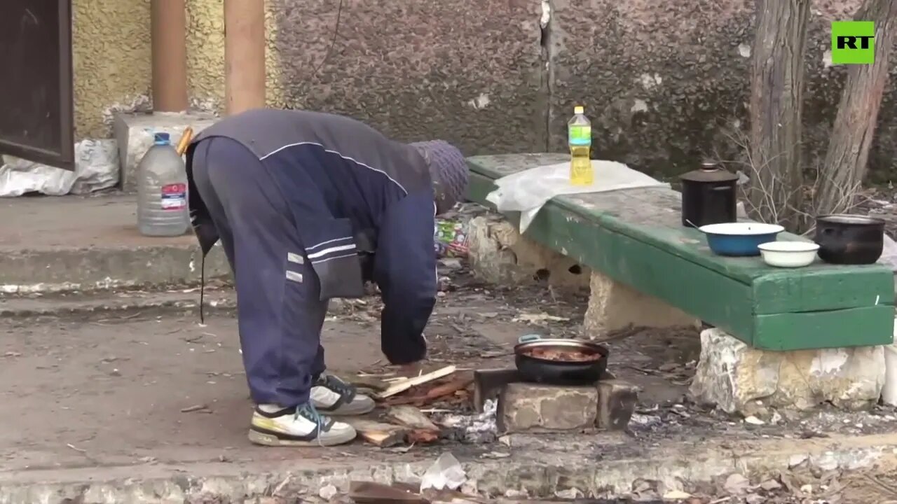 April 6. Donbass residents describe life under constant shelling (RT)