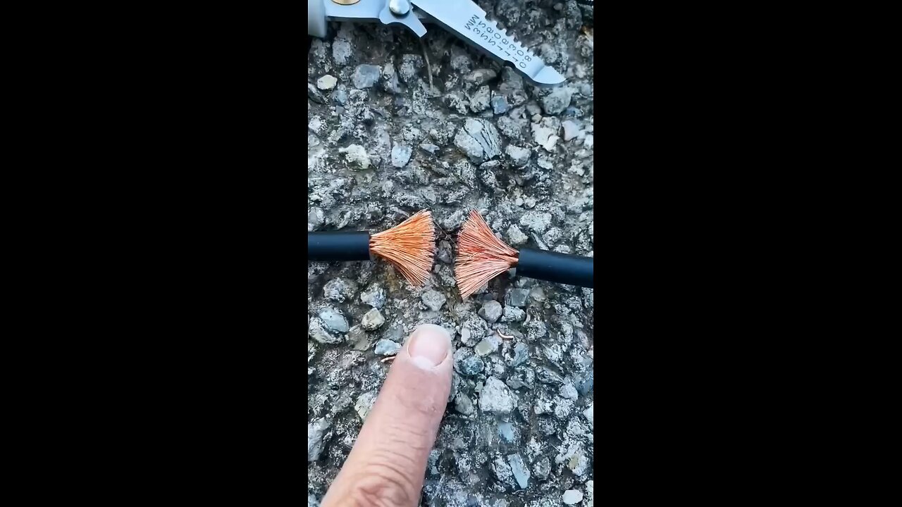 Multifunctional wire stripper by tools House 2.0