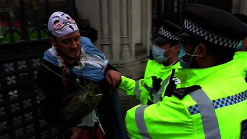 WE ARE THE 99% #METPOLICE