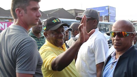 SOUTH AFRICA-Durban - Ramaphosa at Bered Taxi rank (Yf6)