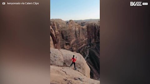 Jovem narra próprio BASE Jump! -1