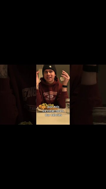 Bodybuilder eats like Cristiano Ronaldo… #fulldayofeating #shorts #ronaldo #bodybuilder