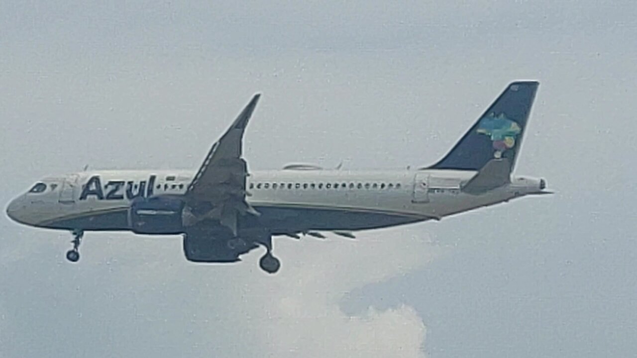 Airbus A320NEO PR-YRD coming from Recife to Manaus