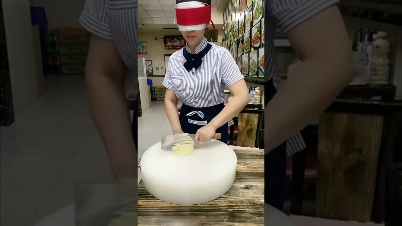 Chinese Girl Is Such A Good Chef She Can Cut Potatoes Blind Folded (Part 2)