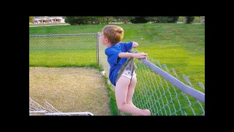 Try Not to LAUGH while watching Kids fails Videos - Funniest Home Videos - FUN4HOMOSAPIENS