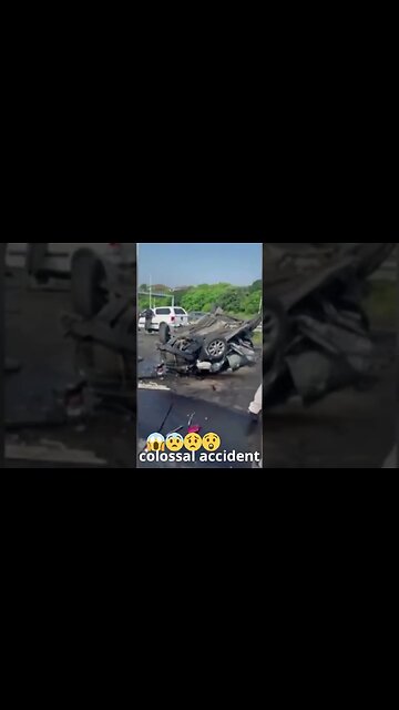 South Africa, the accident is colossal: almost 40 cars destroyed #shorts