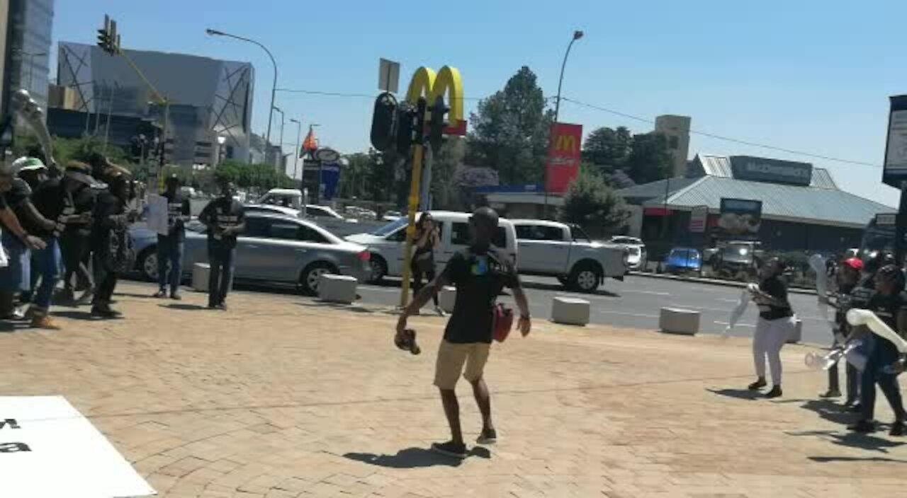 Protesters demand ban of adverts and sales of Coca-Cola at SA schools (QuX)