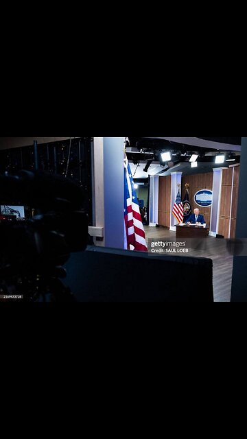 G'night fam. Things are reallllly getting weirder 😳😳😳