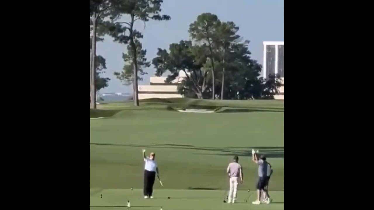 TRUMP❤️🇺🇸🥇🪽PLAYS IN EARLY MORNING GOLF🤍🇺🇸🛺⛳️🏌️🏅🪽IN DALLAS💙🇺🇸🪽🏌️🏆⭐️