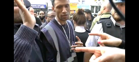 Muslims Declare That They Rule The UK