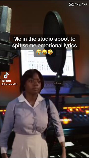Me in the studio about some emotional lyrics funny meme 😭😂🤣