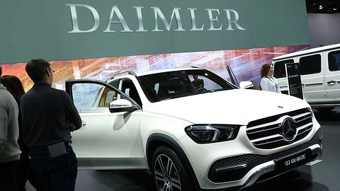 Daimler To Lay Off Thousands Of Workers Over 2 Years