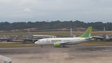 Boeing 737-800 PR-GUL, Airbus A321 PT-XPI, Embraer 195 PR-AUJ e Airbus A320NEO PR-YYH