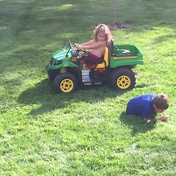 Boy Tries To Carjack His Sister And She Smacks Him In The Face
